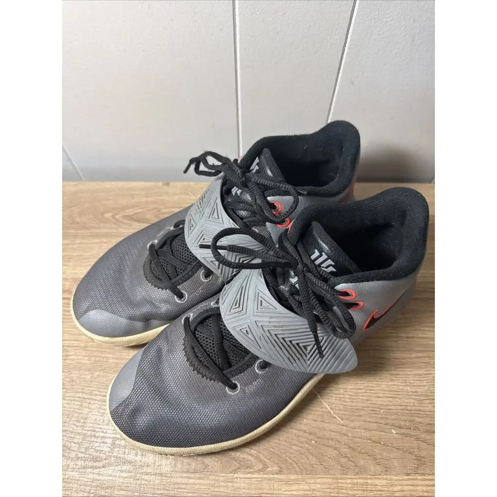 Nike Kyrie Flytrap 3 Zoom Gray Basketball Sneaker Shoes BQ3060-010 Size 9.5 D3